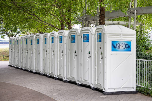 Portable Toilet Options We Offer in Red Springs, NC